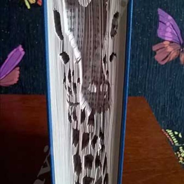 Giraffe - Cut & Fold Book Folding Pattern
