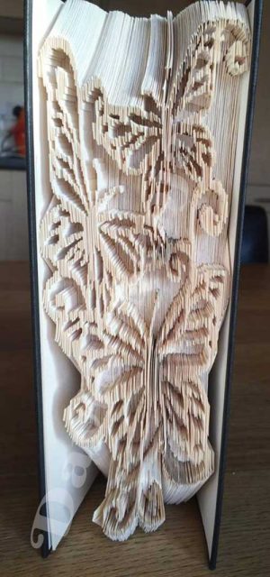 3 Butterflies - Cut & Fold Book Folding Pattern