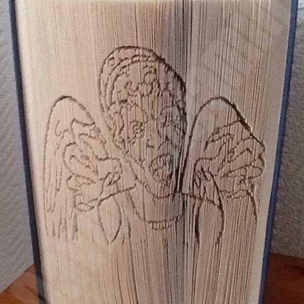 Weeping Angel 2 - Cut & Fold Book Folding Pattern